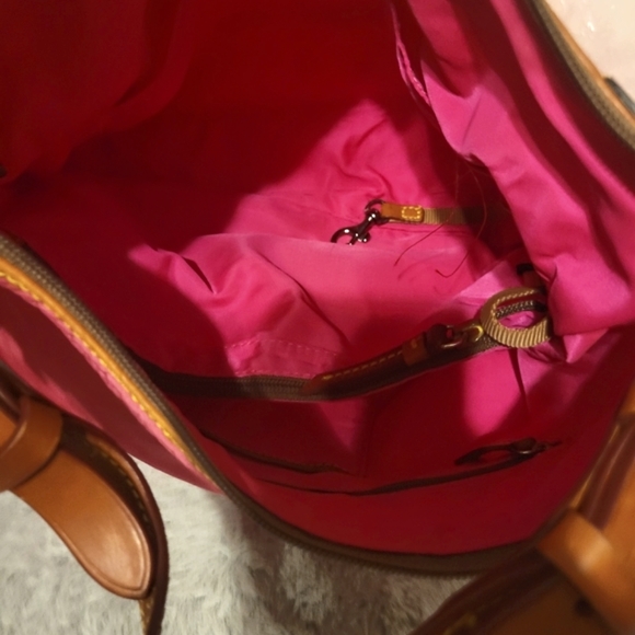 Vintage DOONEY & BOURKE Erica Shoulder Bag Salmon/Pink & Brown Leather Trim - Picture 9 of 11